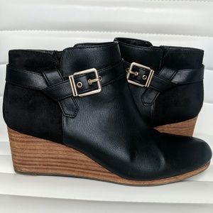dr scholl's darcy wedge bootie